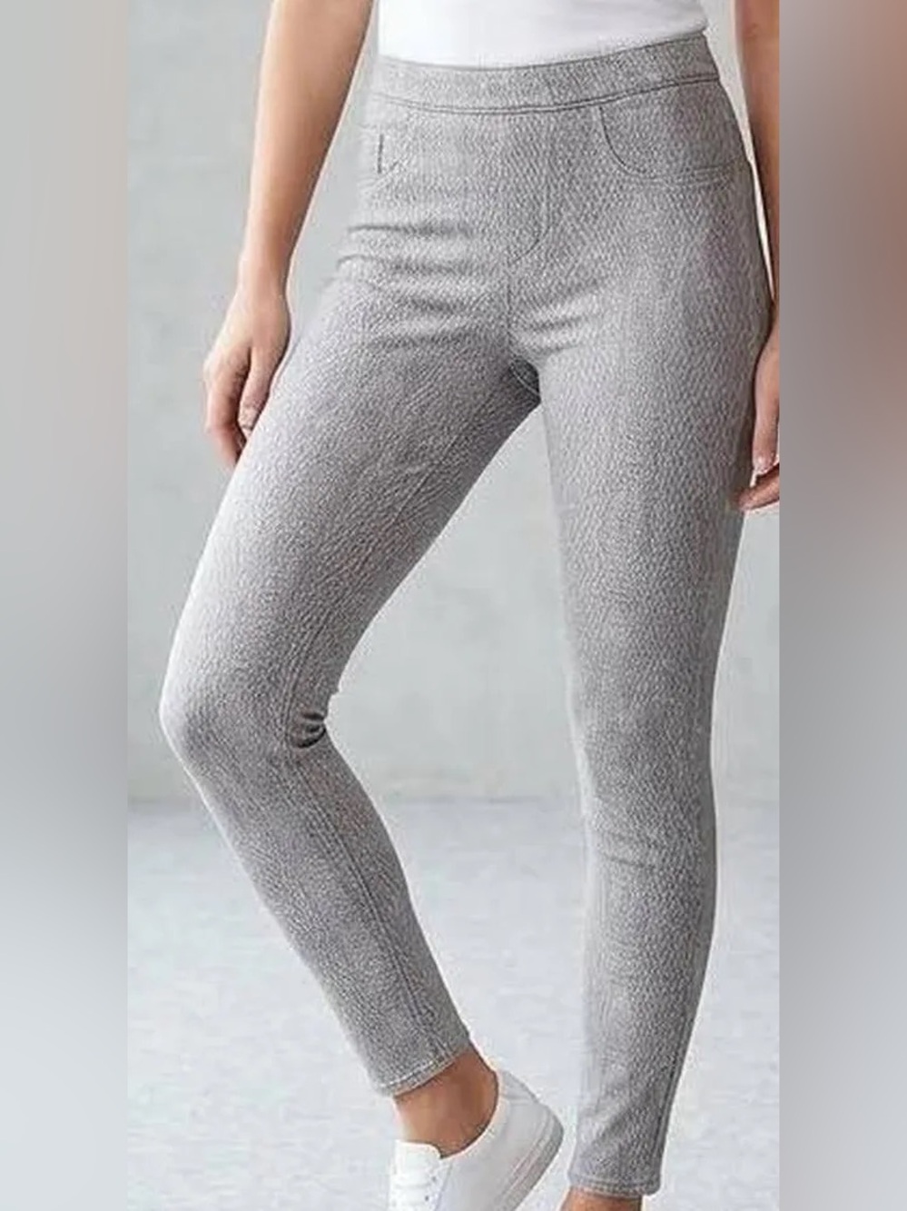 SPANX Light Gray Snake Print Jeggings size L